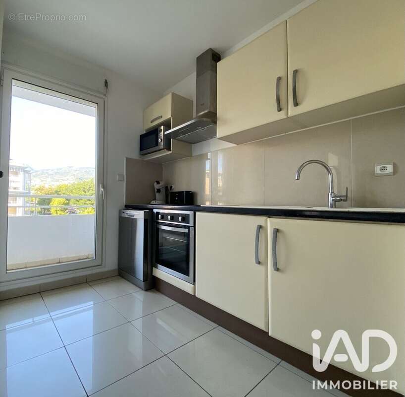 Photo 7 - Appartement à SAINT-DENIS