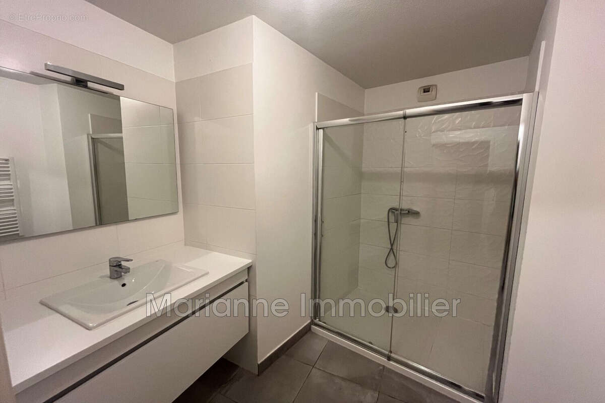 Appartement à LATTES