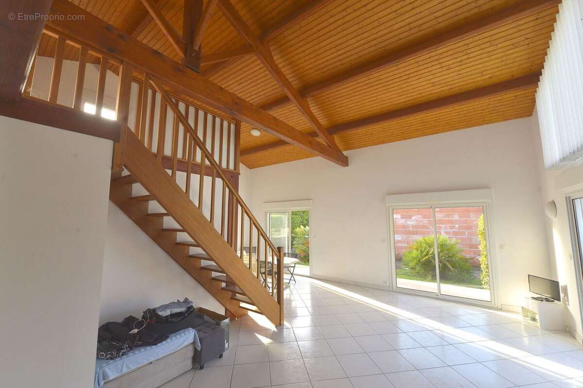 Maison à SAINT-GEORGES-DE-DIDONNE