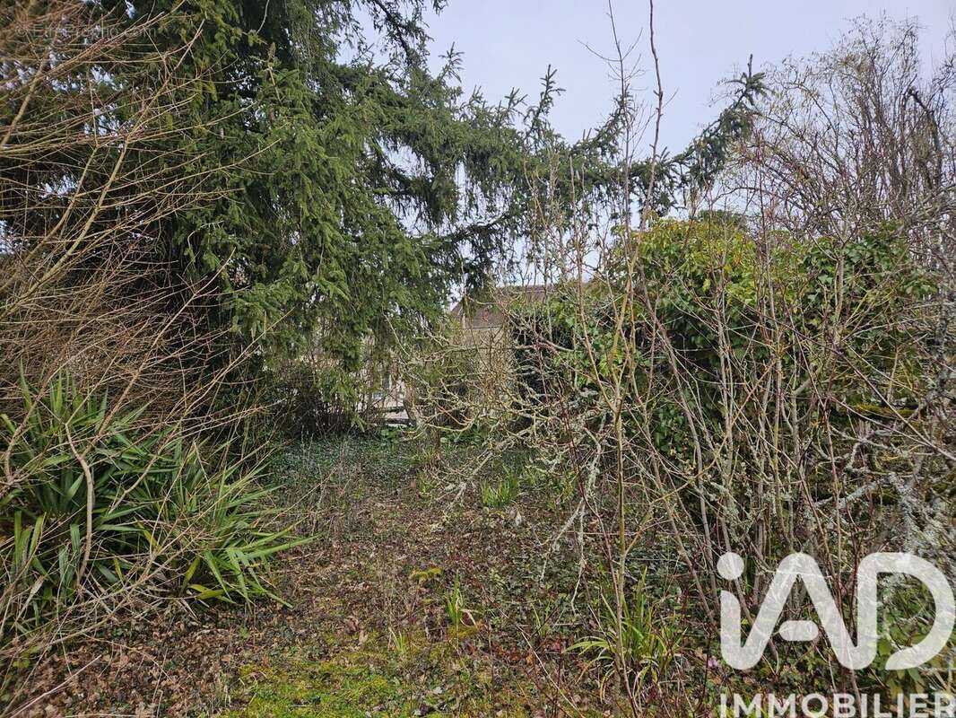 Maison 57 m² à Chaumot  - photo 6