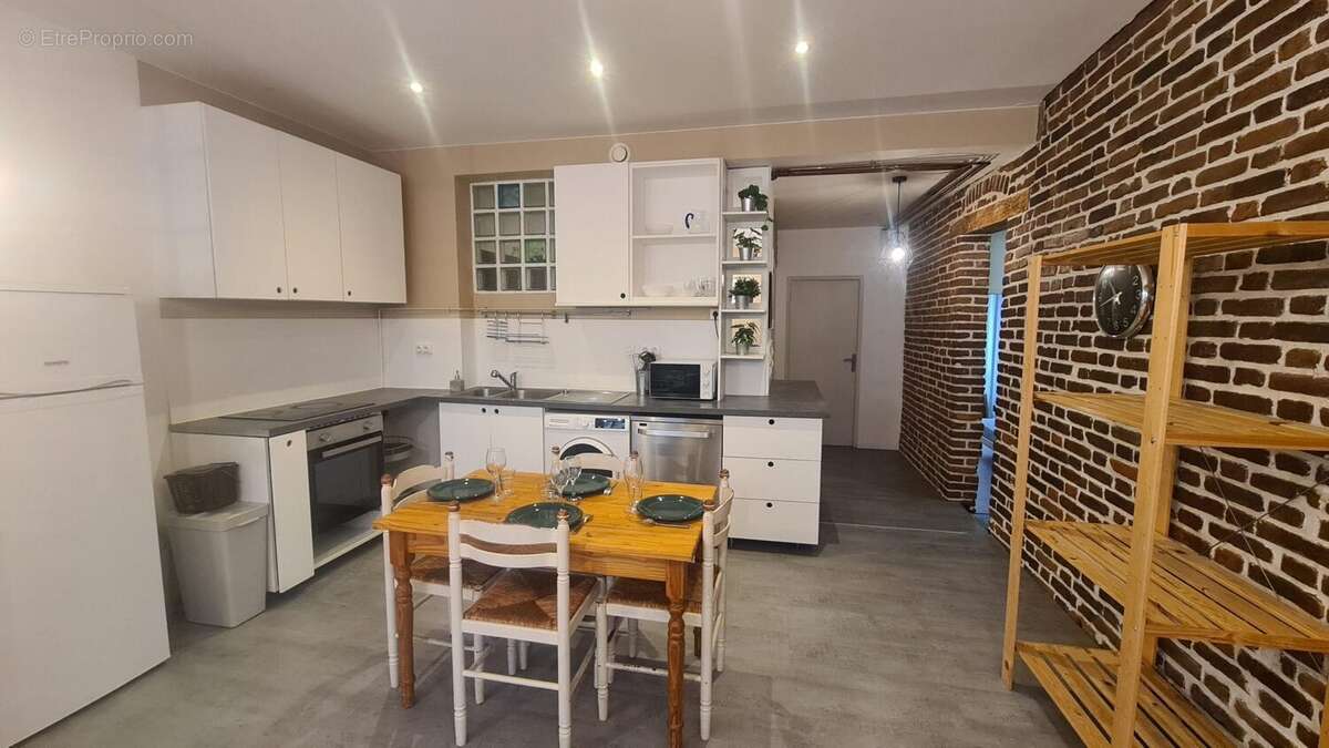 Appartement à SAINT-ETIENNE