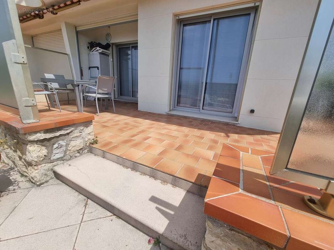 Deux pieces front de mer cave et garage - photo 4