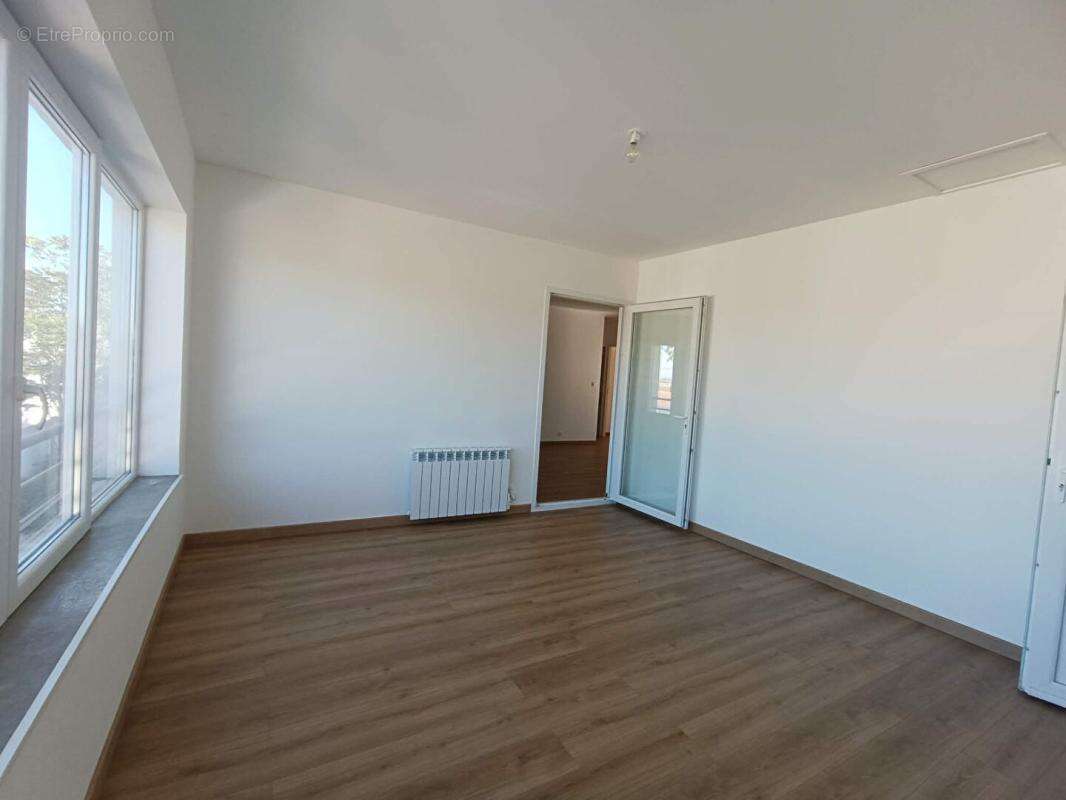 Appartement Istres 4 pièce(s) 101 m2 ET Terrasse - photo 13