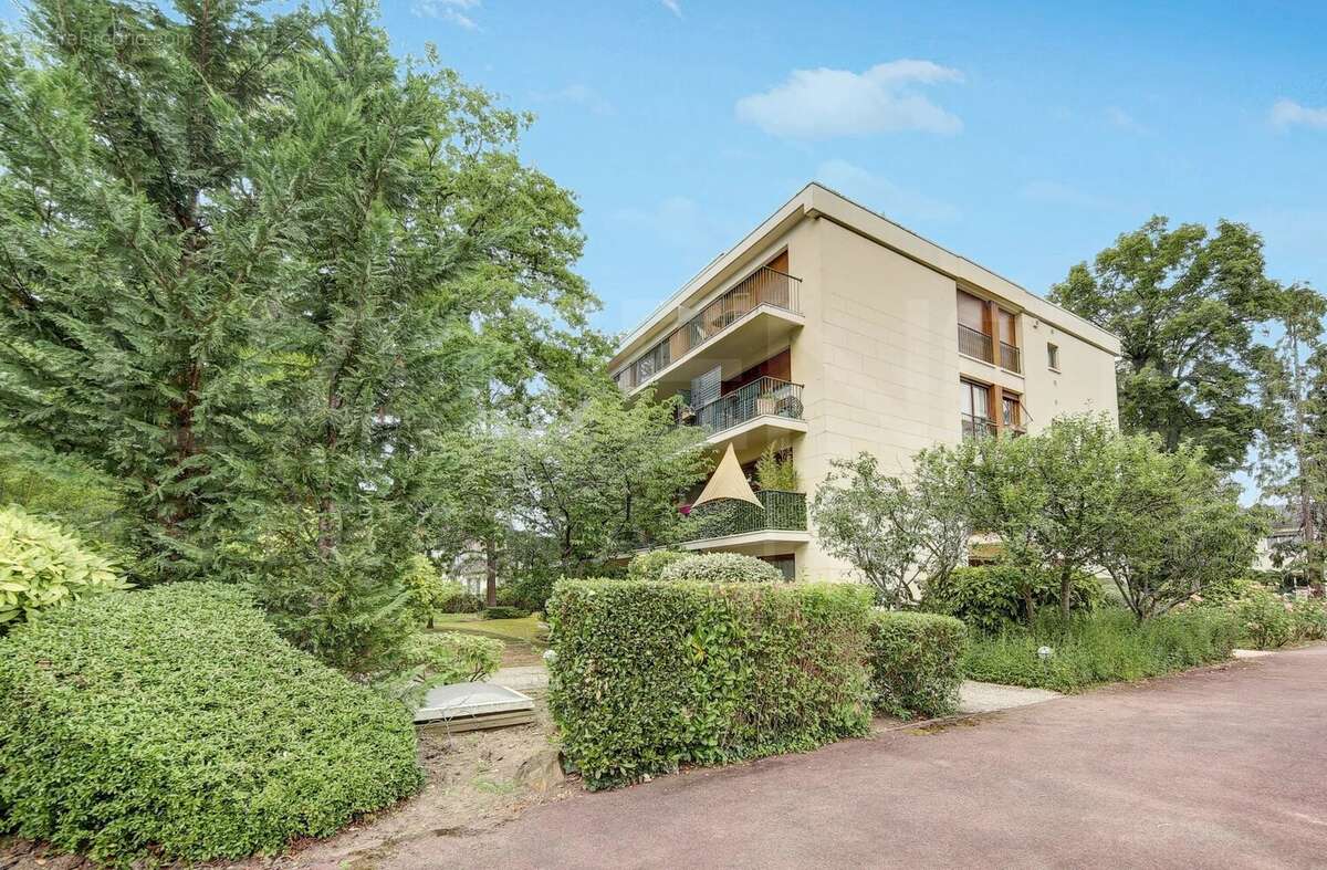Appartement à MAISONS-LAFFITTE