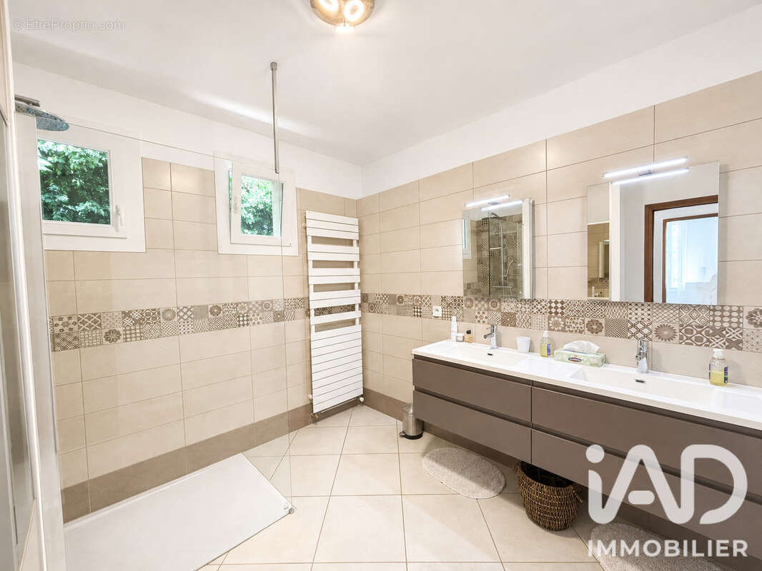 Maison 175 m² à Bollene  - photo 9