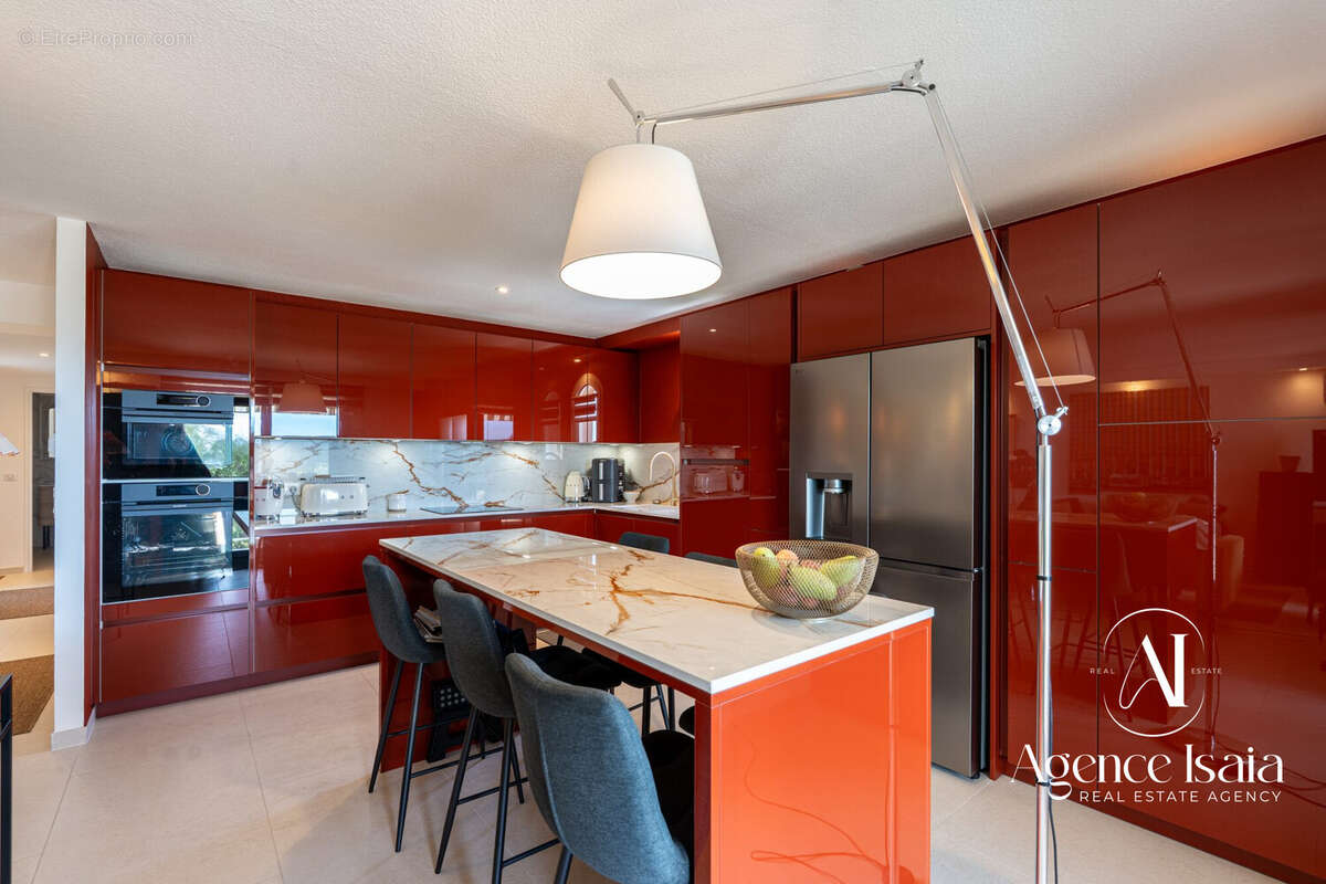 Appartement à BORMES-LES-MIMOSAS