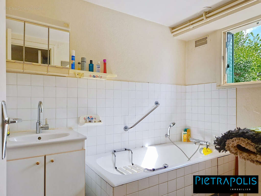 Maison à COLOMBIER-EN-BRIONNAIS