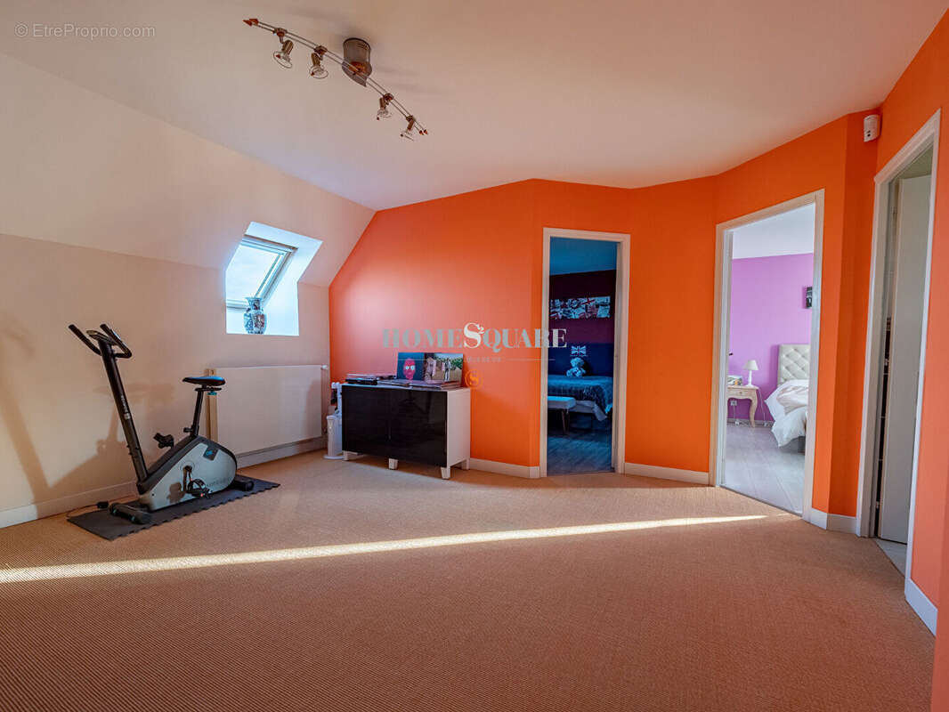 Maison à ORRY-LA-VILLE