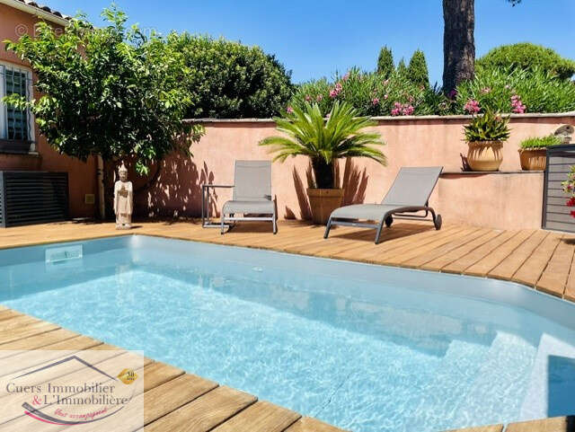 Maison à HYERES