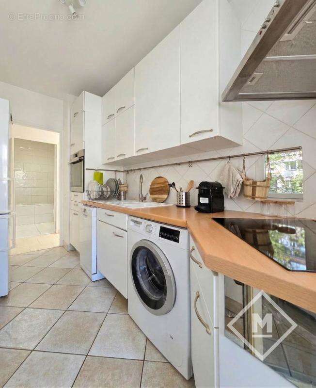 Appartement à MARSEILLE-8E