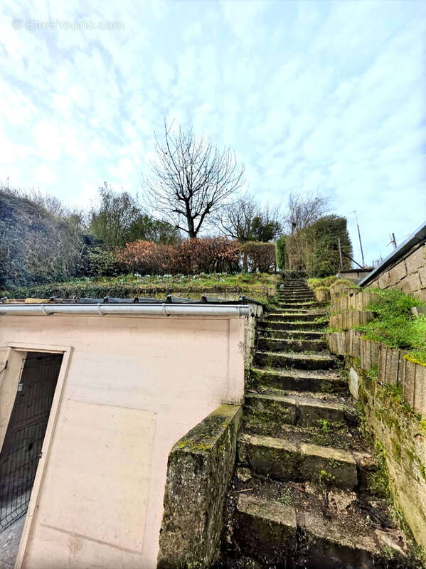 Maison à MAREUIL-CAUBERT