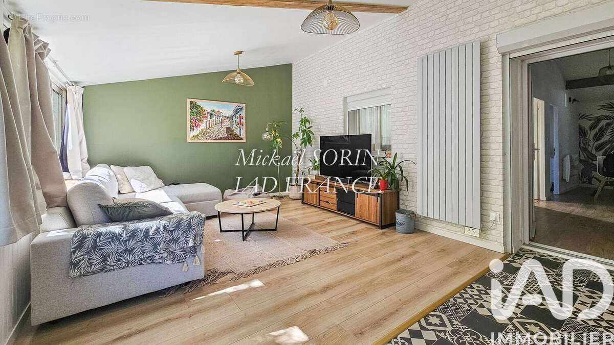 Photo 8 - Maison à LA CHAIZE-LE-VICOMTE