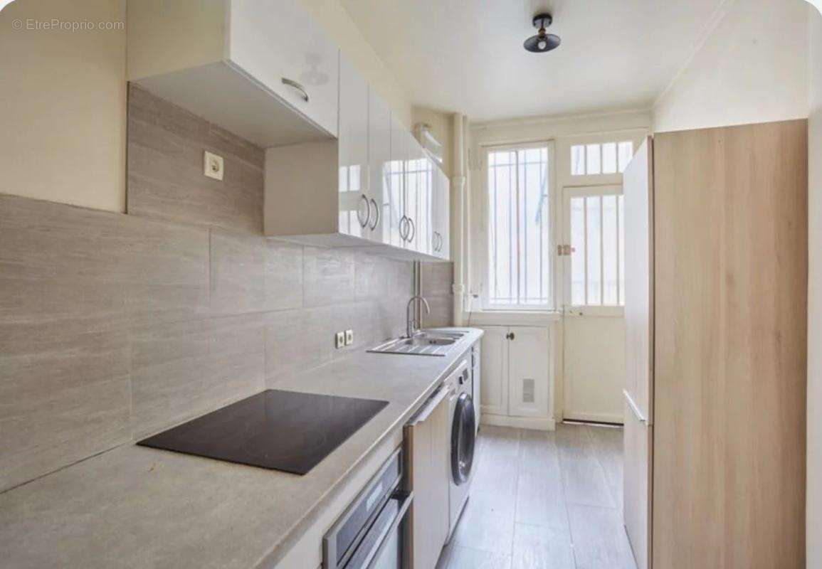 Appartement à PARIS-15E