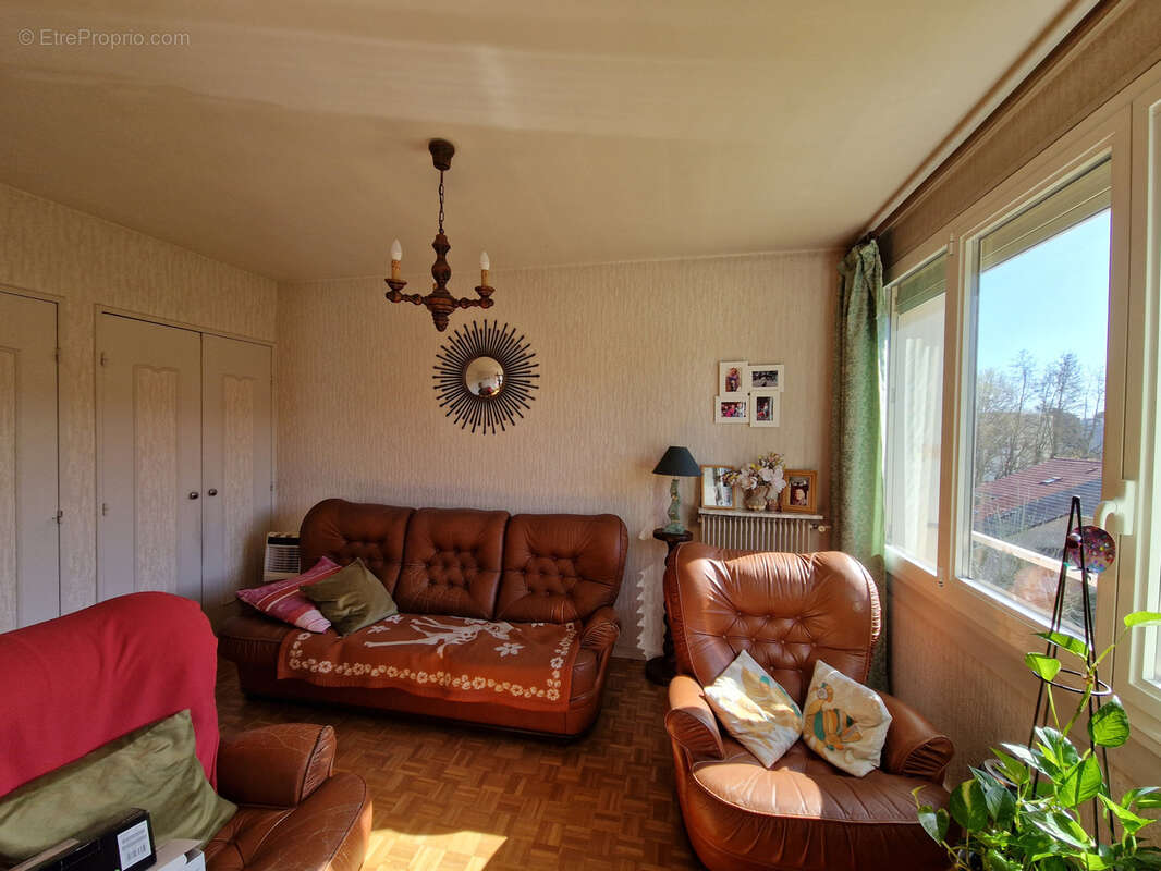 Appartement à BRIGNAIS