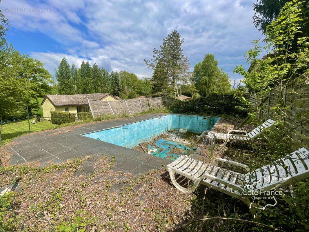 Commerce à PEYRAT-DE-BELLAC