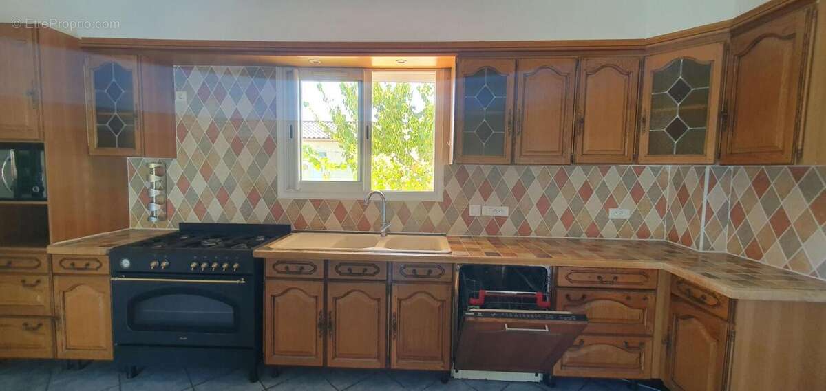 Exclusivité LA CAVAYERE ! Grande villa 4 chambres sur un terrain de 3010m² - photo 9