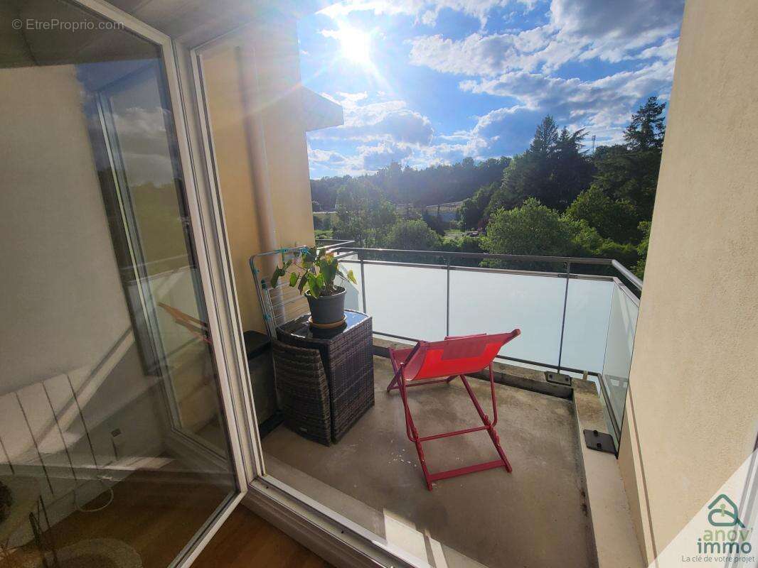 Appartement à NEUVILLE-SUR-SAONE