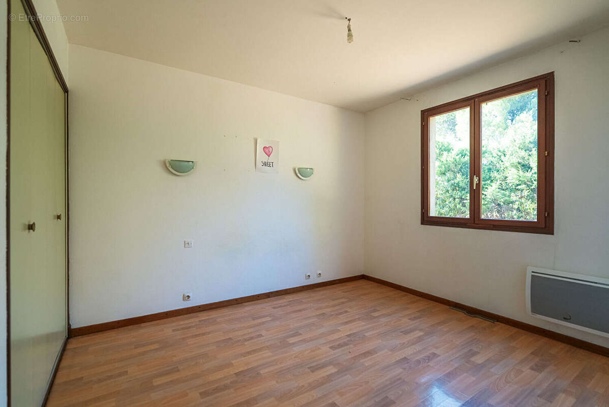 CARCASSONNE - GRAZAILLES Villa quatre faces T5 139m²  (110m²  hab.) avec jardin, garage, et terrasse - photo 13