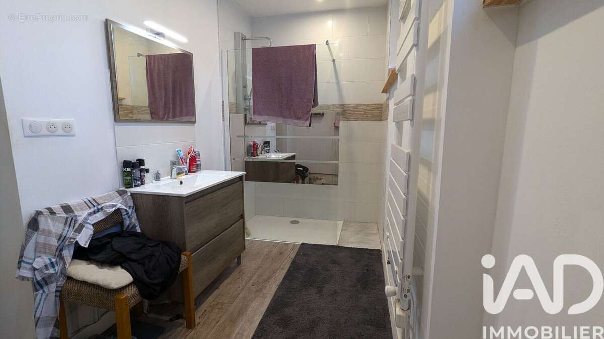 Maison 114 m² à Vallan  - photo 6