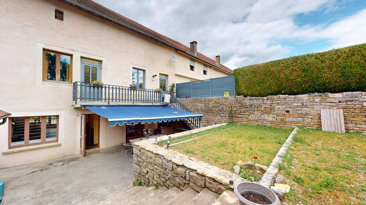 Appartement à CLERON