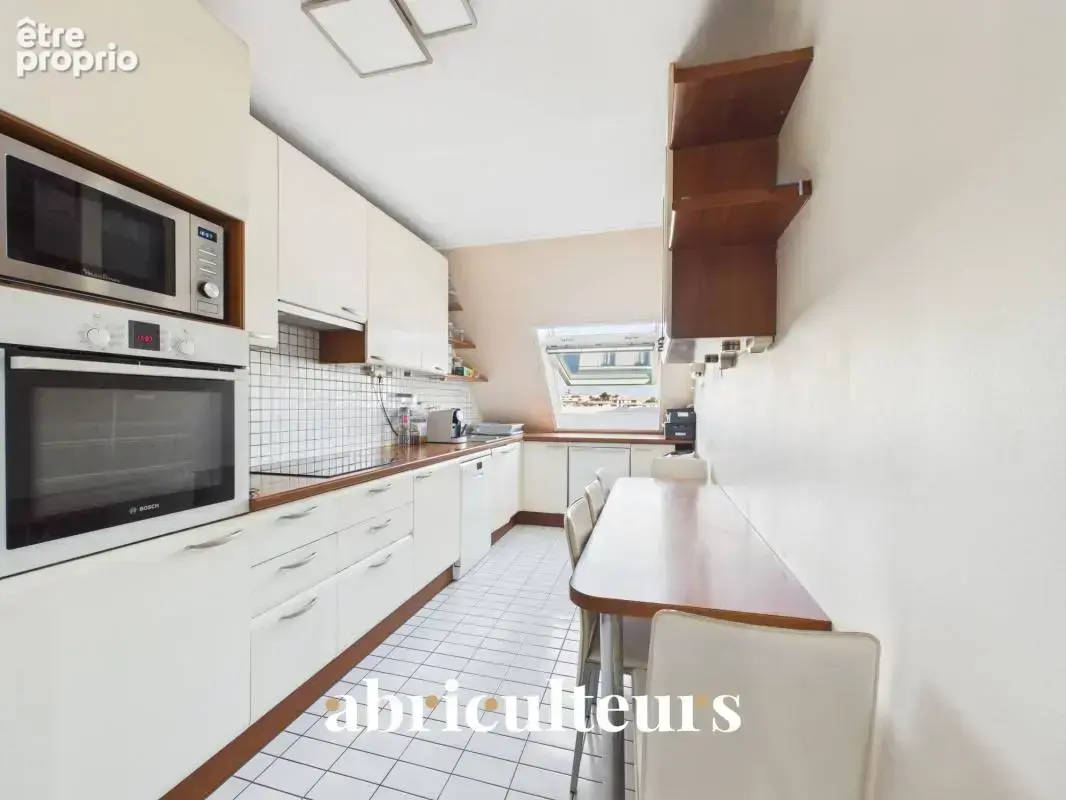 Appartement familial - Dernier étage -- 6 pièces en vente à Charenton-le-Pont (94220) - photo 4