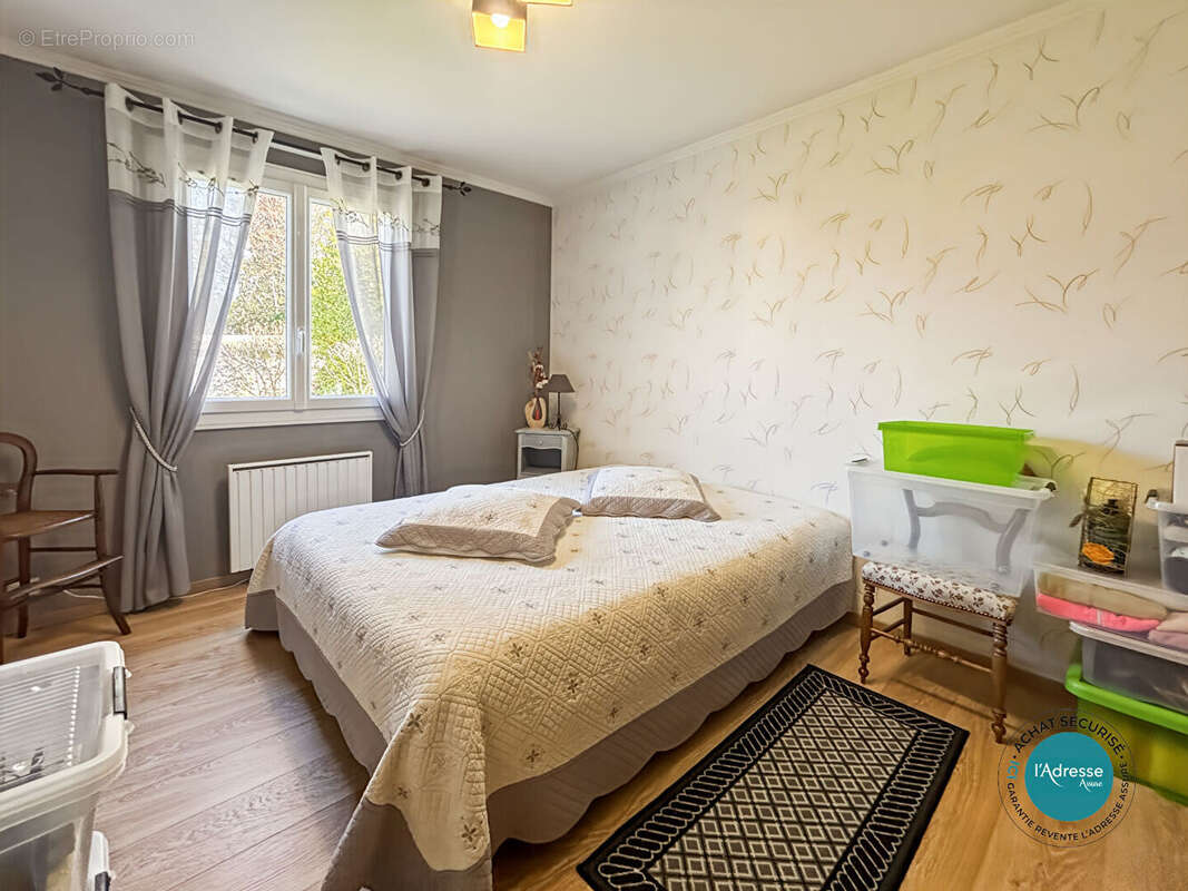 Maison à FONTENAY-LE-VICOMTE