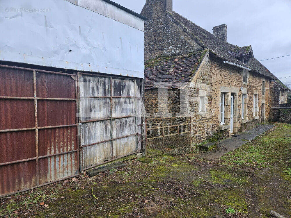 Maison à LA FERRIERE-BOCHARD