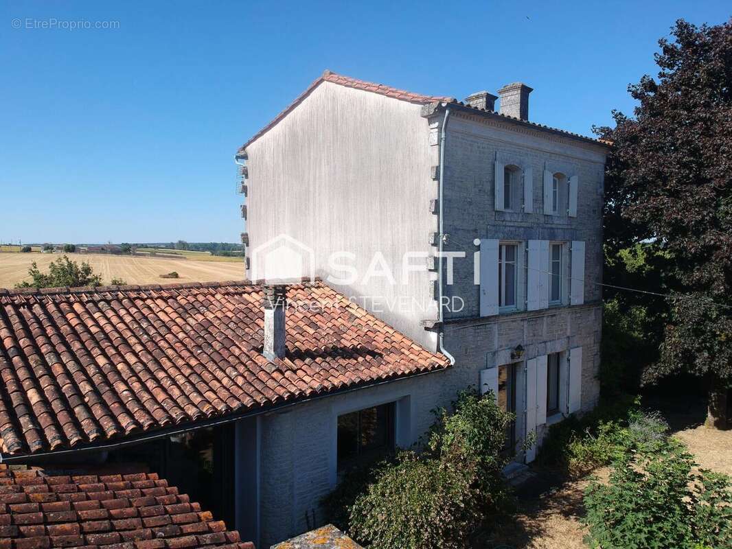 Photo 3 - Maison à LIGNE