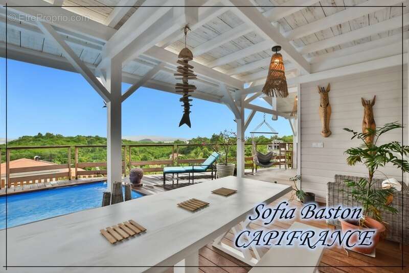 Maison à LES TROIS-ILETS