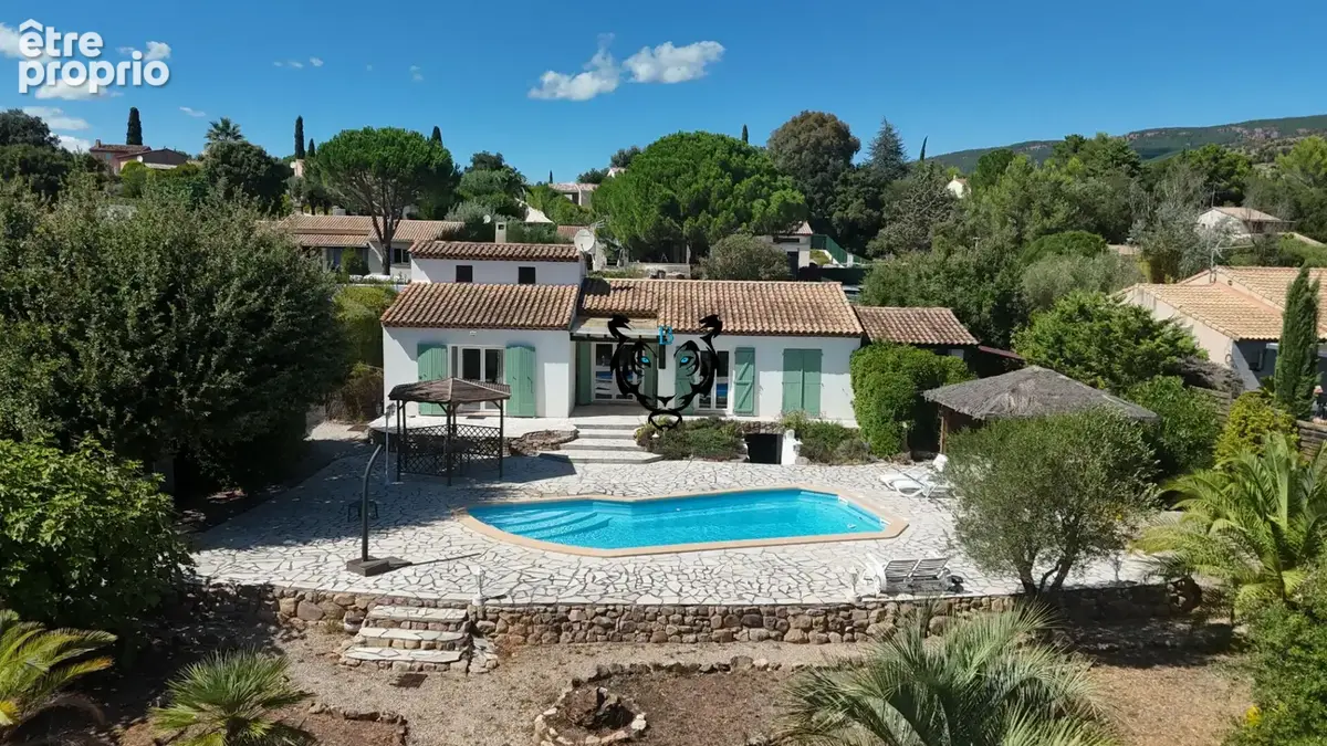 Maison à ROQUEBRUNE-SUR-ARGENS