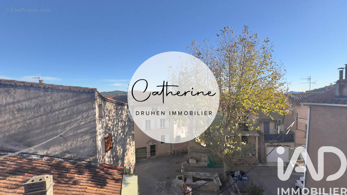 Photo 1 - Maison à CUERS