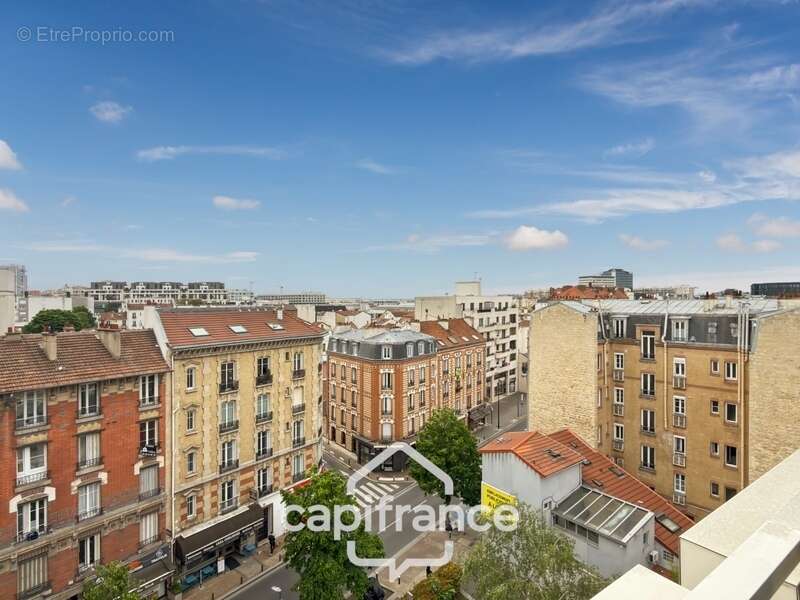 Appartement à COURBEVOIE