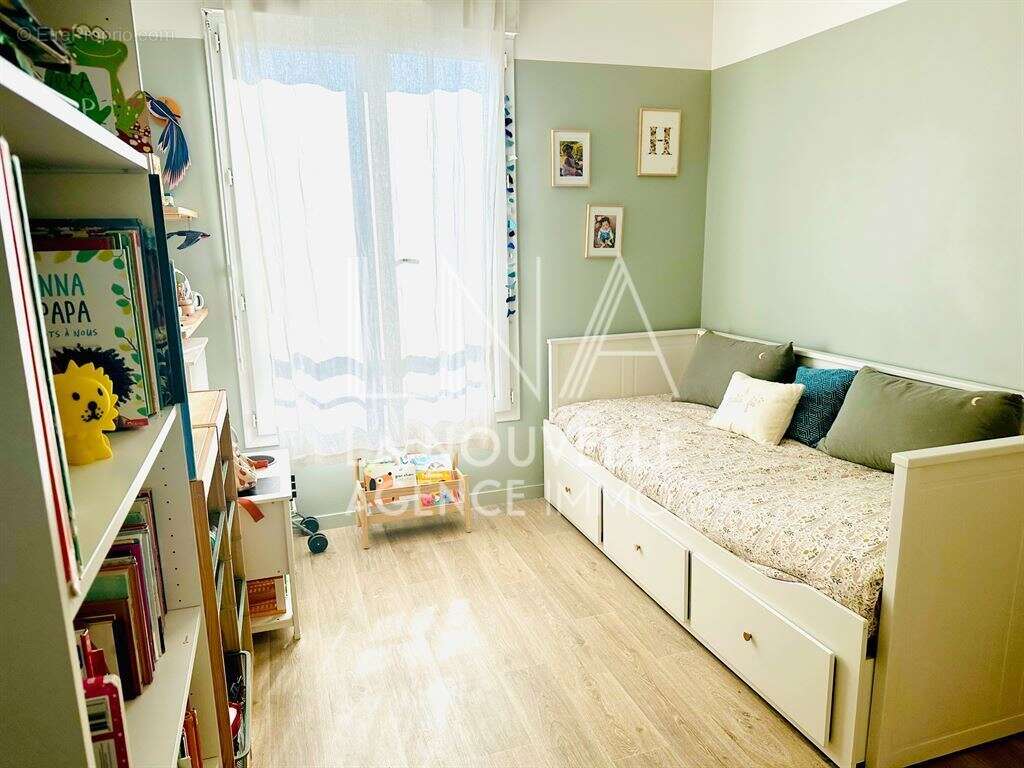 Romainville – Beau 3 pièces de 64 m² – Étage élevé – Balcon – DPE B/C - photo 5