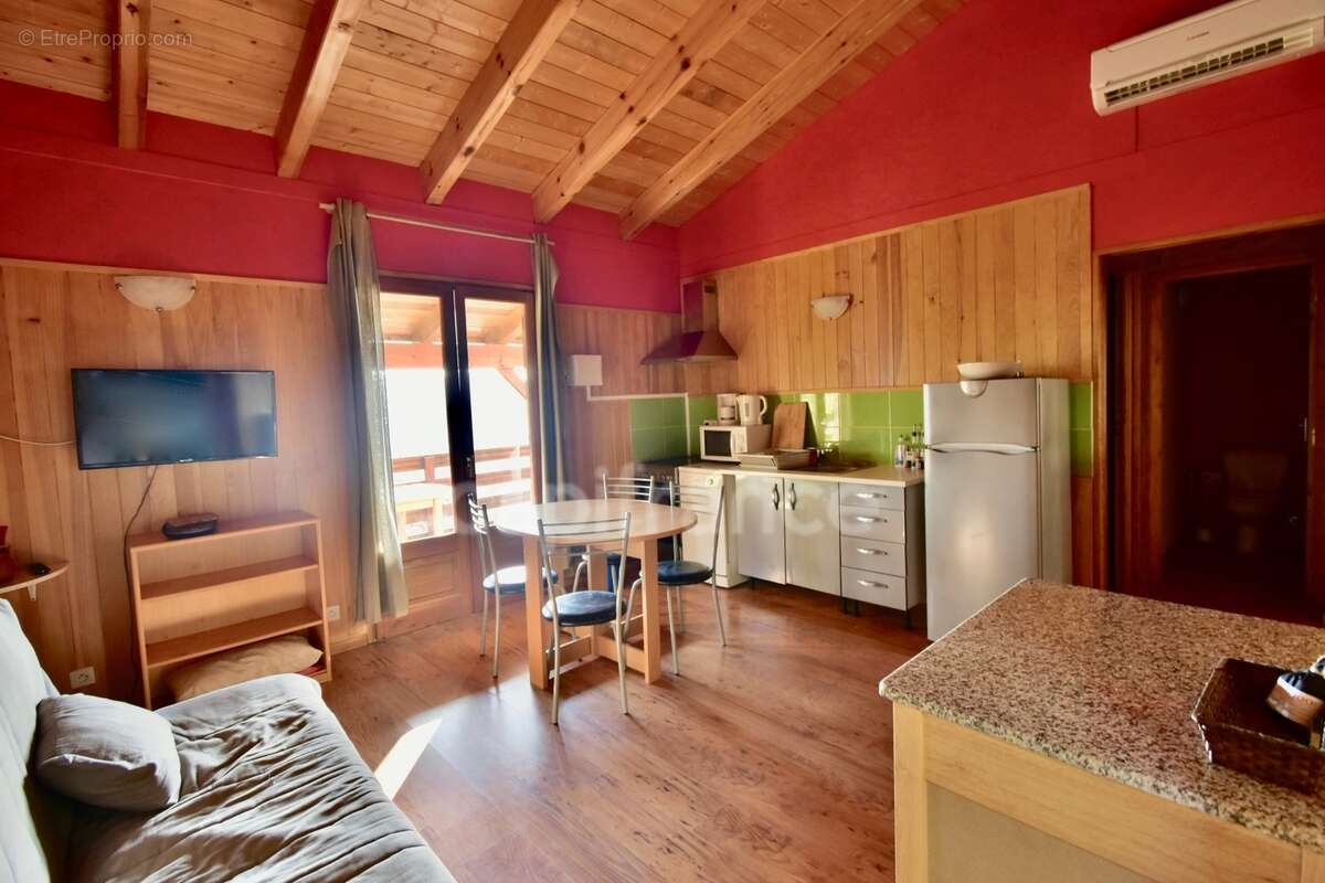 Dpt Corse (20), à vendre EVISA, propriété avec six chalets en bois, terrasse vue panoramique, piscine, parking - photo 10