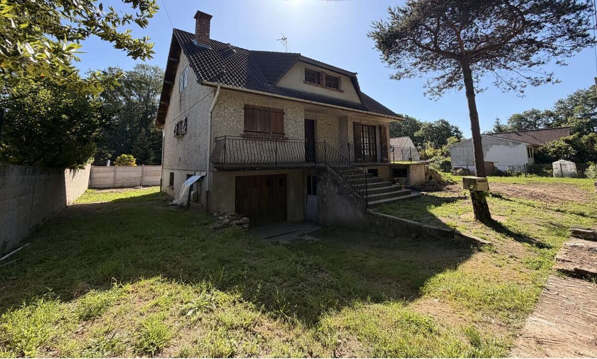 Maison à ANGERVILLIERS