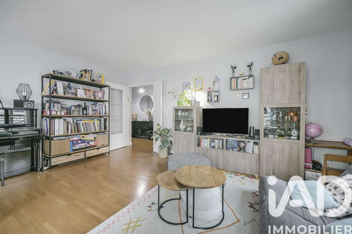 Photo 2 - Appartement à LEVALLOIS-PERRET