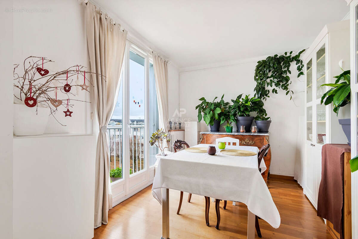 Appartement à SAINT-GERMAIN-EN-LAYE