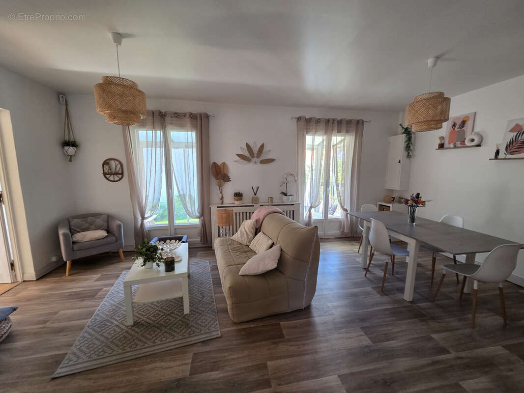 Maison à SAVIGNY-SUR-ORGE