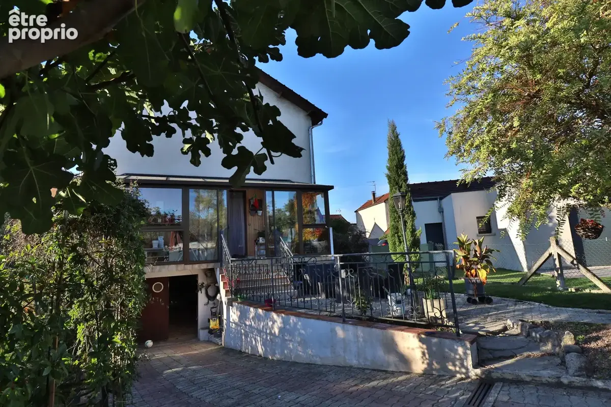 Maison à SAINT-PARRES-AUX-TERTRES