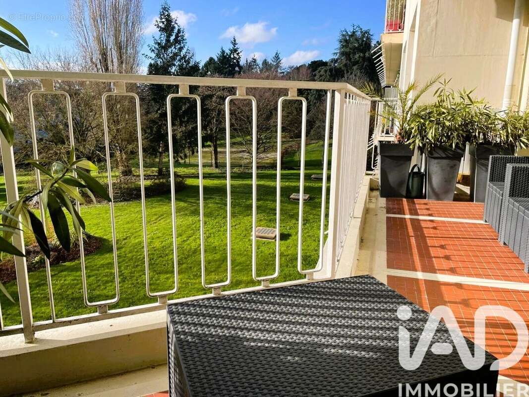 Photo 4 - Appartement à AVRILLE