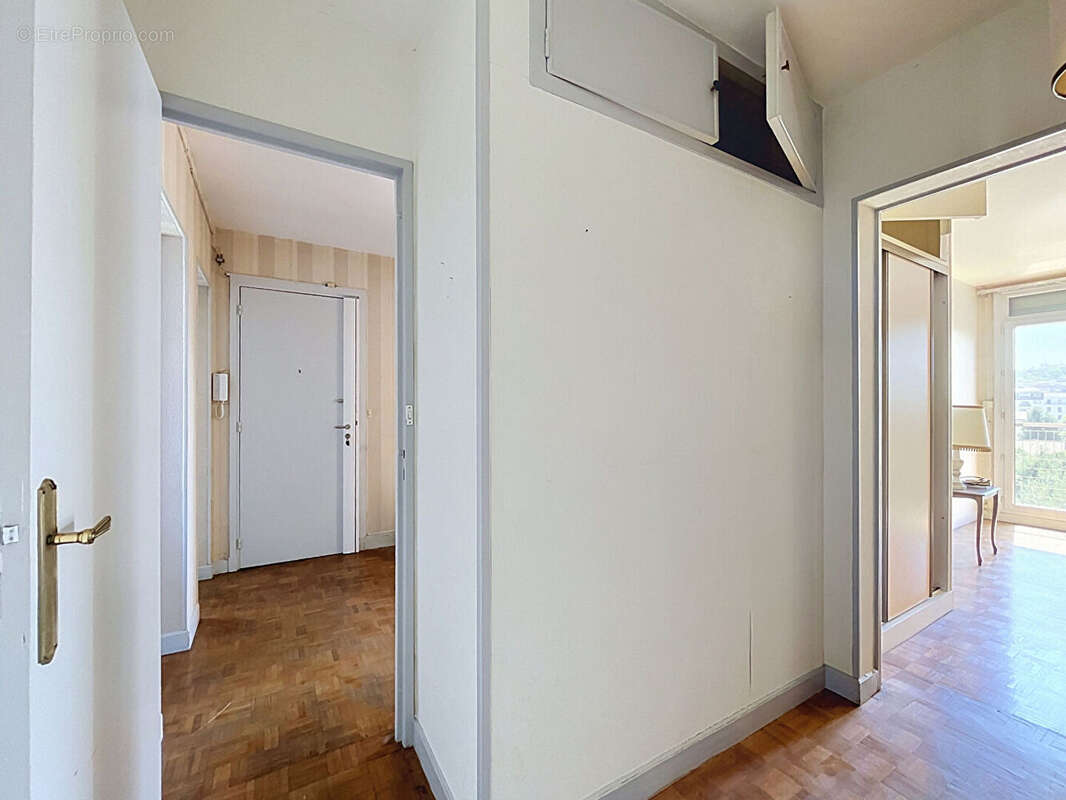 Appartement à CHATILLON
