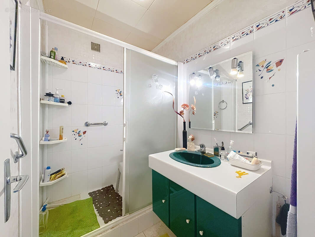 Appartement à SAINT-GENIS-LAVAL