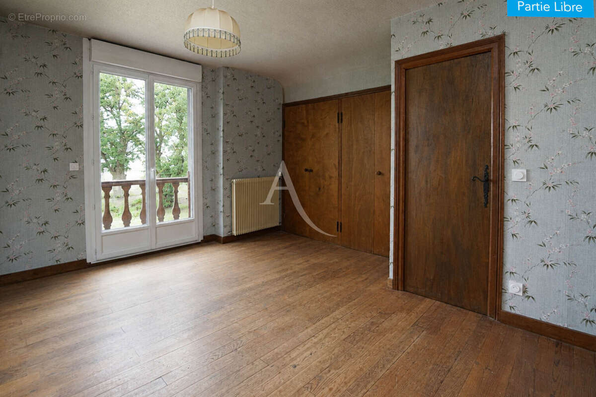 Claracq - Viager mixte - Deux maisons 270 m² - Partie libre immédiate - Dépendances - Terrain 2951 m² - photo 16