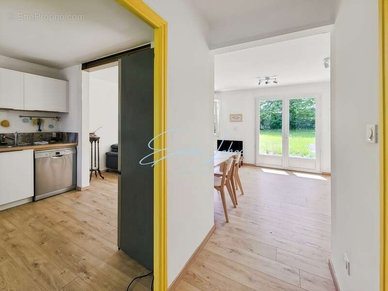 Riec-sur-Bélon – Maison rénovée avec vie de plain-pied, au calme, secteur de Coat Pin - photo 4