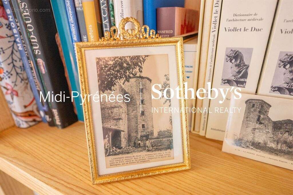 Maison à LARROQUE-ENGALIN