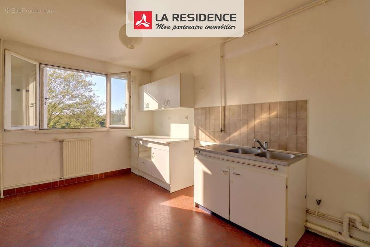 Appartement à VERNEUIL-SUR-SEINE