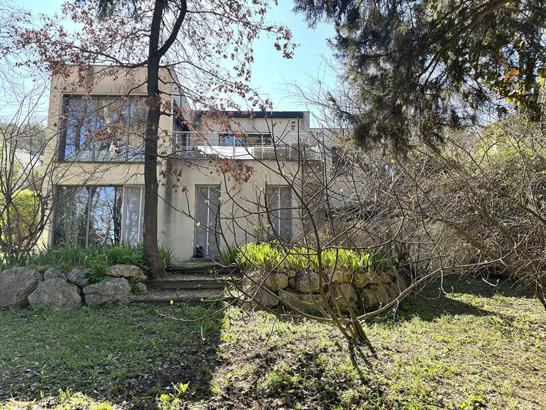 Maison à VILLENEUVE-LES-AVIGNON