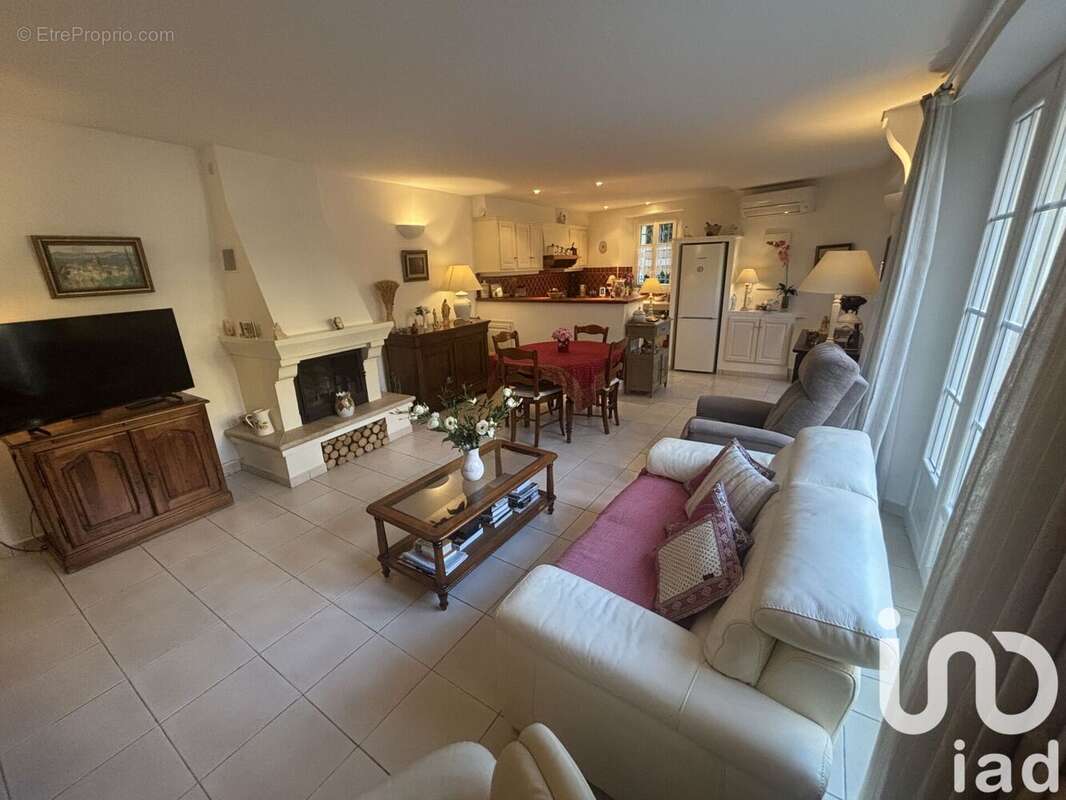 Photo 3 - Maison à COGOLIN