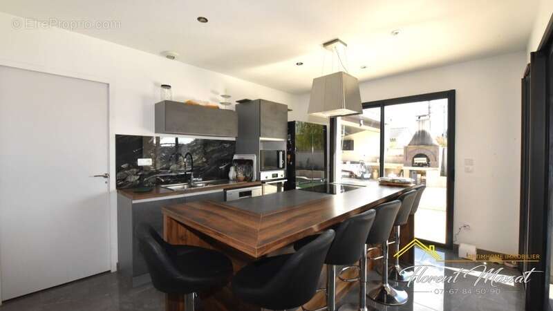 Maison à SAINT-SULPICE