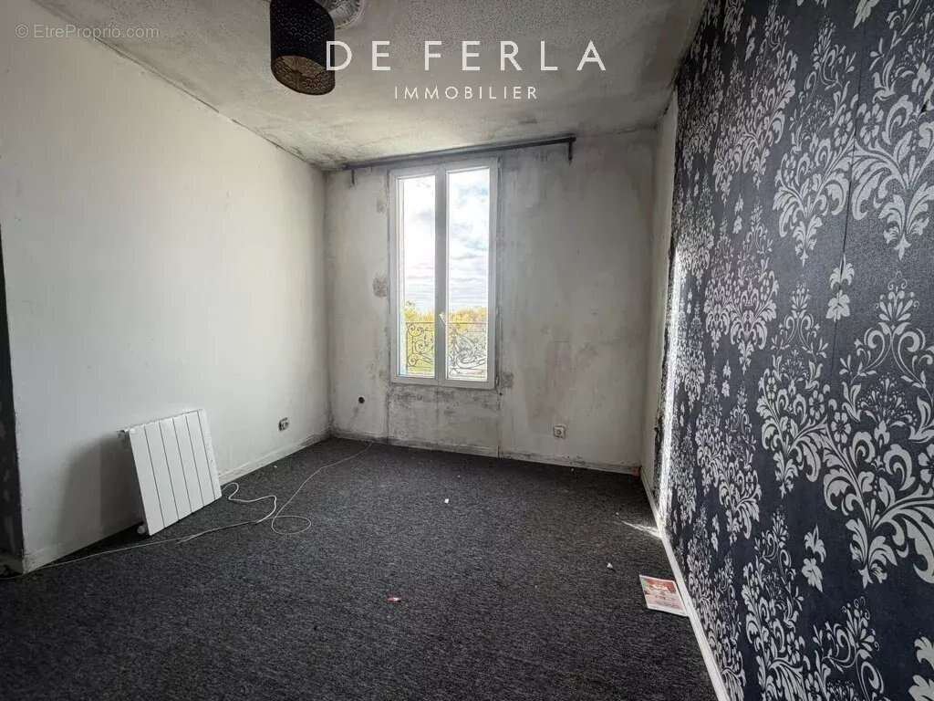 Appartement à L&#039;ILE-SAINT-DENIS